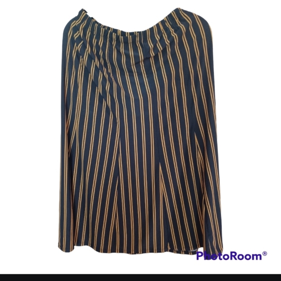 Antthony brand, black and yellowish gold color stripes blouse and skirt set. - Picture 6 of 8